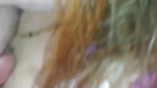 여자 친구를 빠는 알 수 없는 아내 포르노 사람에 카메라.