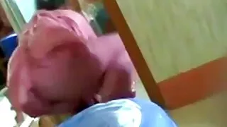 데스틴 디 디온은 교사를 심하게 여자 포르노 성교시키지 않았다.