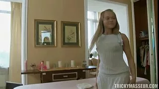슬론 흑인 포르노 하퍼에게 구강.