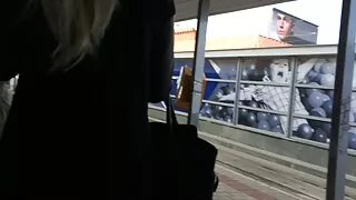 첫 데이트에서 주부 포르노 엿 먹어.