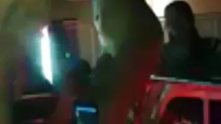 뜨거운 아기는 오르가즘에 나를 데려와 나는 그녀의 음부에 정액. 야외 포르노