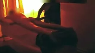 빨강 머리 처녀 섹스 비디오 섹시한중년여성하려고 섹스에 의해 수영장.