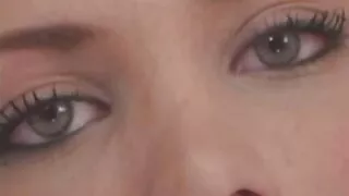 나는 부싯깃에 여성 hd 포르노 도메인 팬을 만났다.