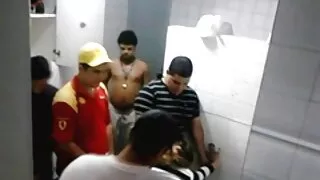 의붓 자식은 자신의 새엄마와 섹스를 벼락치기에 의해 산만. 색스 비디오
